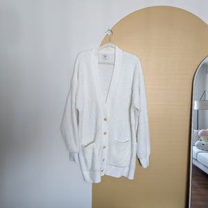 Aritzia Sunday Best Oversized Fluffy Buttoned White Cardigan